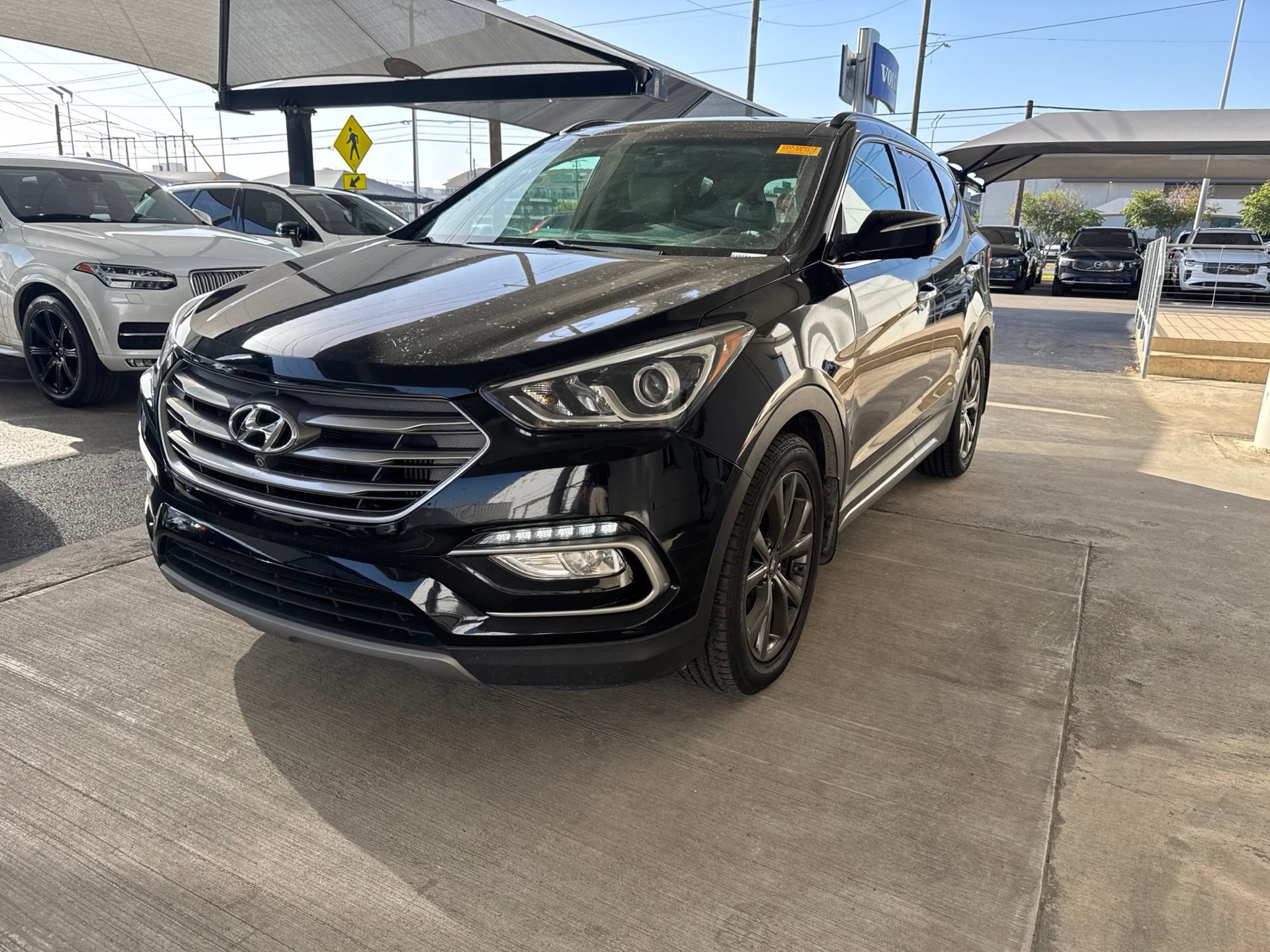 Used 2017 Hyundai Santa Fe Sport FWD image 1