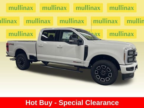 New 2026 Ford F250 Platinum image 2