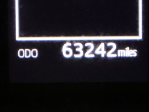 Used 2020 Toyota Camry LE image 25