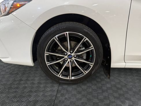 Used 2018 Subaru Impreza 2.0i Premium image 15