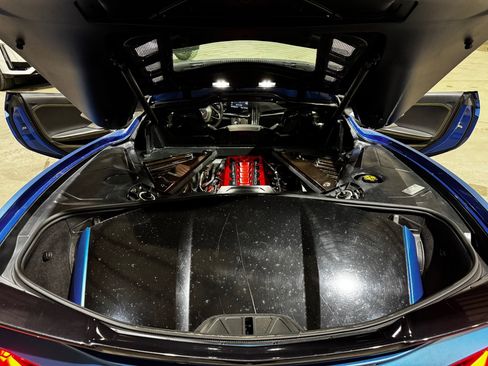 Used 2021 Chevrolet Corvette Stingray Premium Cpe w/ Z51 Performance Package image 24