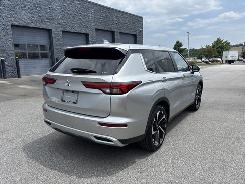 Used 2022 Mitsubishi Outlander SEL Black Edition AWD/4WD image 17