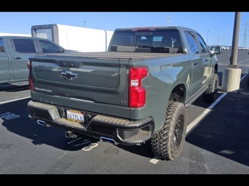 Used 2026 Chevrolet Silverado 1500 LT Trail Boss w/ LT Trail Boss Premium Package AWD/4WD image 4