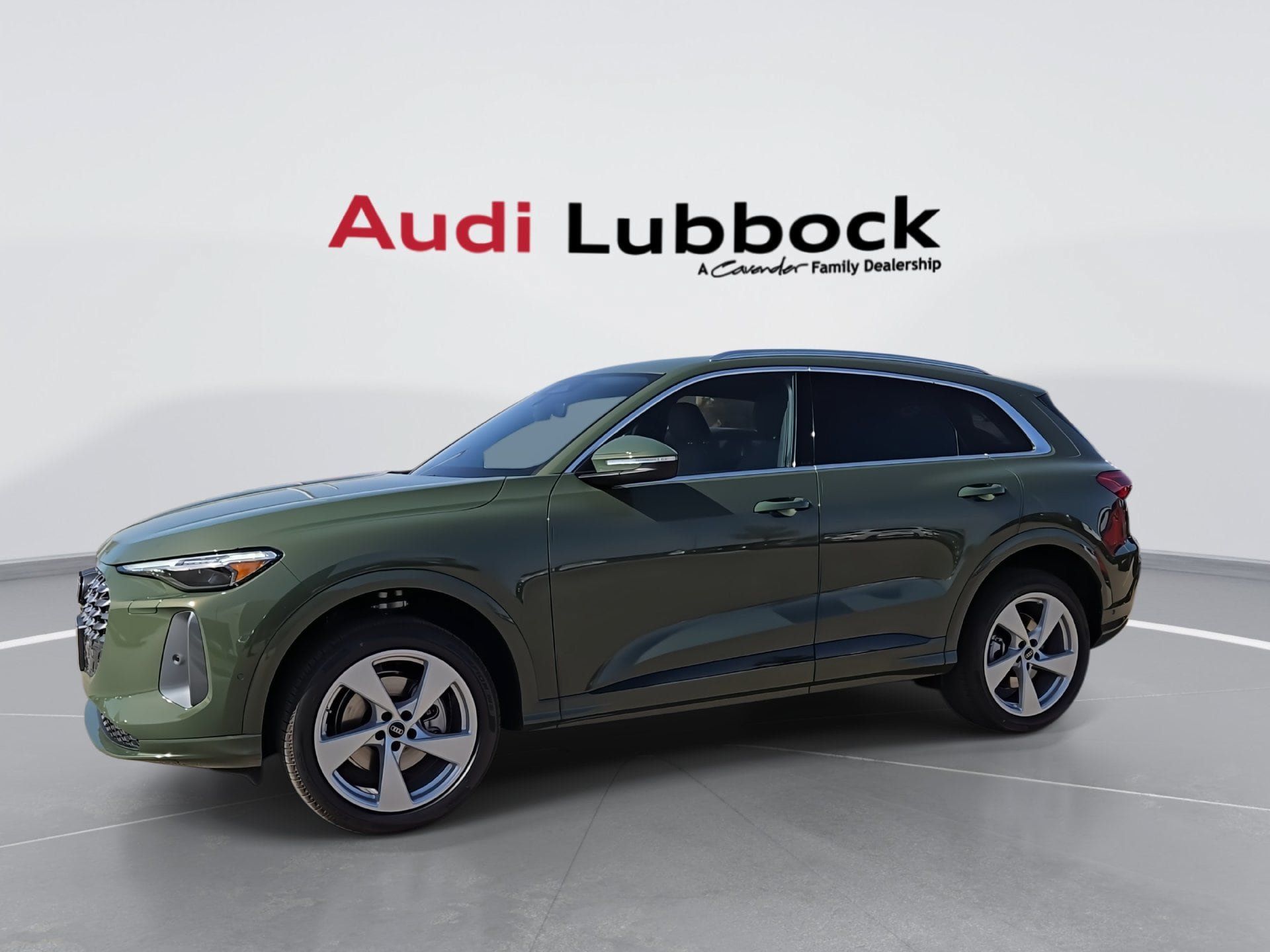 Used 2026 Audi Q5 Premium Plus w/ Premium Plus AWD/4WD image 5