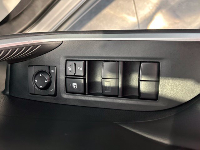 Certified 2024 Toyota RAV4 LE AWD/4WD image 7