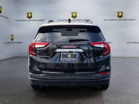 Used 2022 GMC Terrain SLE w/ Driver Convenience Package image 4