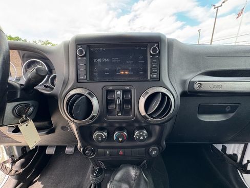 Used 2016 Jeep Wrangler Unlimited Sport w/ Quick Order Package 23S AWD/4WD image 26