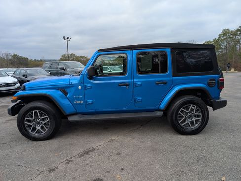 Used 2024 Jeep Wrangler Sahara w/ Safety Group image 6