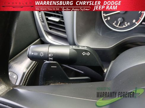 Used 2024 Nissan Rogue SV AWD/4WD image 17