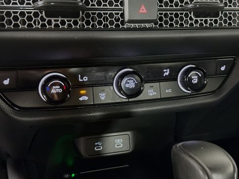 Certified 2026 Honda HR-V Sport image 17