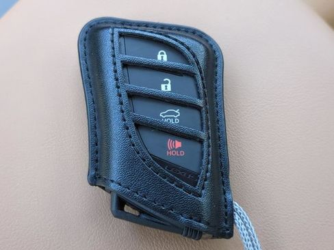 Used 2024 Lexus ES 350 Luxury w/ Technology Package FWD image 24