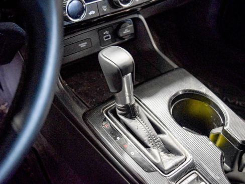 Certified 2024 Honda Civic Sport image 5