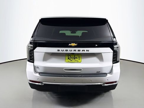 New 2026 Chevrolet Suburban LT w/ Comfort Package AWD/4WD image 6