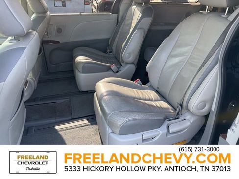 Used 2013 Toyota Sienna Limited image 14