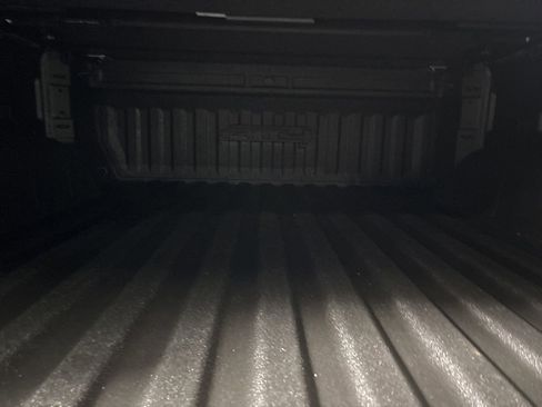 Used 2024 GMC Sierra 1500 AT4 w/ Technology Package image 25