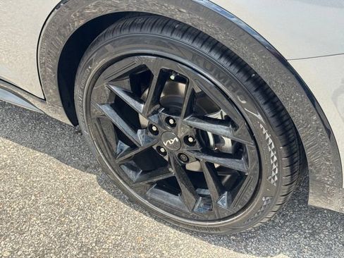 Certified 2025 Kia K4 GT-Line Turbo FWD image 5