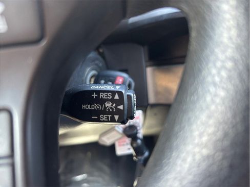 Used 2022 Toyota Tacoma SR AWD/4WD image 27