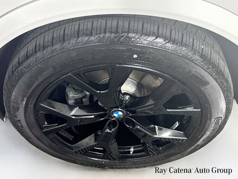 Used 2026 BMW X7 xDrive40i w/ Premium Package AWD/4WD image 34