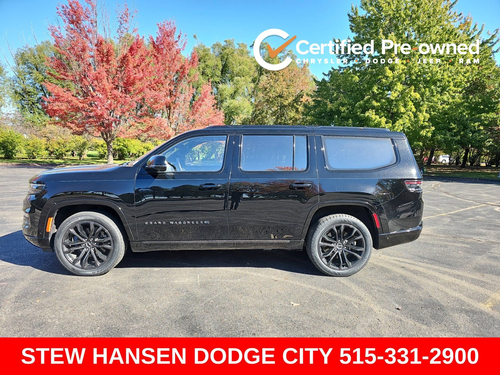Used 2023 Jeep Grand Wagoneer Series II AWD/4WD image 1