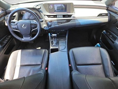 Used 2020 Lexus ES 300h w/ Premium Package FWD image 15