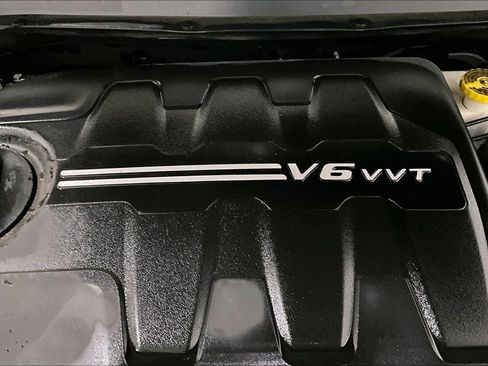 Used 2019 Jeep Cherokee Trailhawk w/ Comfort & Convenience Group image 30