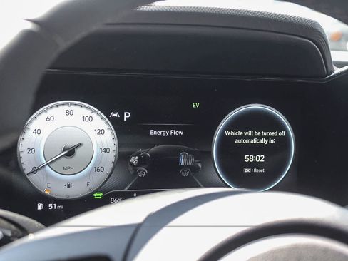 Certified 2023 Hyundai Elantra Limited FWD image 28