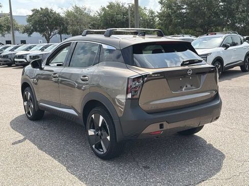 New 2026 Nissan Kicks SR FWD image 6