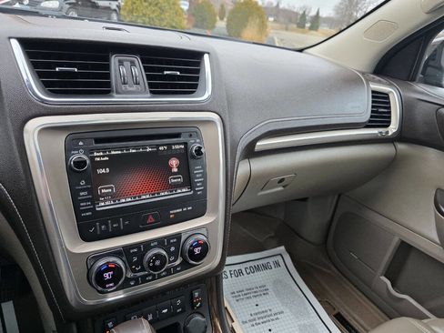 Used 2013 GMC Acadia Denali image 17