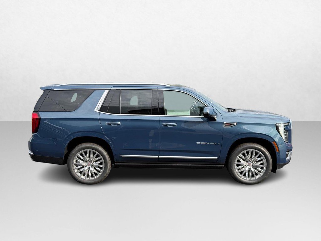 New 2026 GMC Yukon Denali w/ Denali Reserve Package AWD/4WD image 2