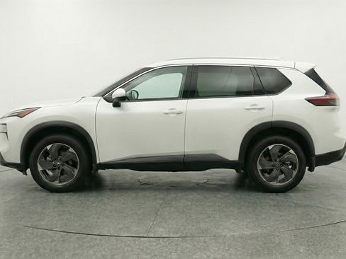 Used 2025 Nissan Rogue SV AWD/4WD image 5