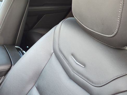 Used 2023 Cadillac XT6 Premium Luxury image 18