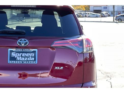 Used 2018 Toyota RAV4 XLE image 48