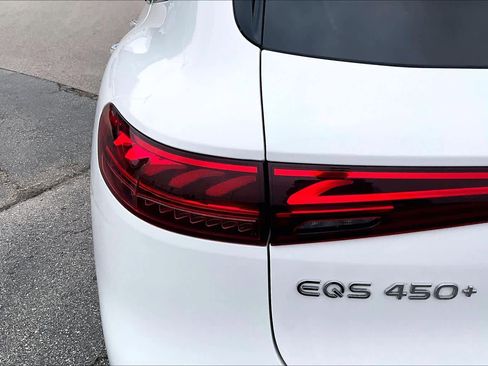 Used 2023 Mercedes-Benz EQS 450+ SUV image 28
