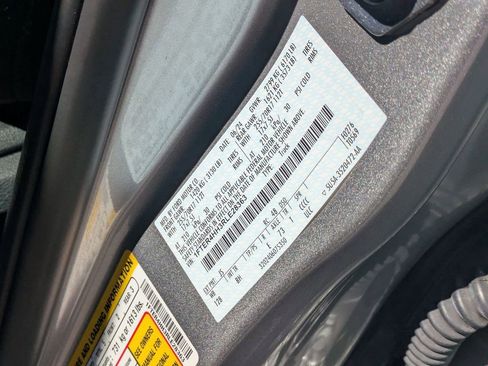 Used 2024 Ford Ranger XLT w/ FX4 Off-Road Package image 39