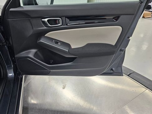 Certified 2022 Honda Civic EX image 26