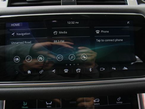 Used 2021 Land Rover Range Rover Sport HSE Silver Edition image 32