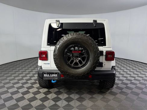 Used 2024 Jeep Wrangler Unlimited Rubicon 4xe AWD/4WD image 9