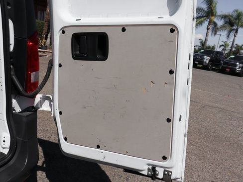 Used 2021 Mercedes-Benz Metris image 9