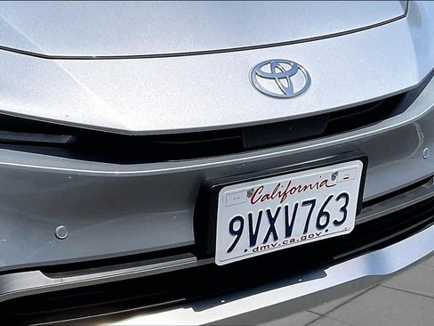 Used 2026 Toyota Prius Plug-In Hybrid FWD image 29