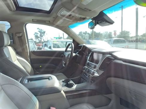 Used 2015 Chevrolet Suburban LT w/ Luxury Package image 15