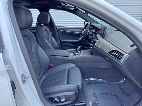 Used 2021 BMW 540i w/ Executive Package RWD image 17