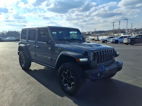 Used 2023 Jeep Wrangler Unlimited Rubicon 4xe w/ Cold Weather Group AWD/4WD image 7