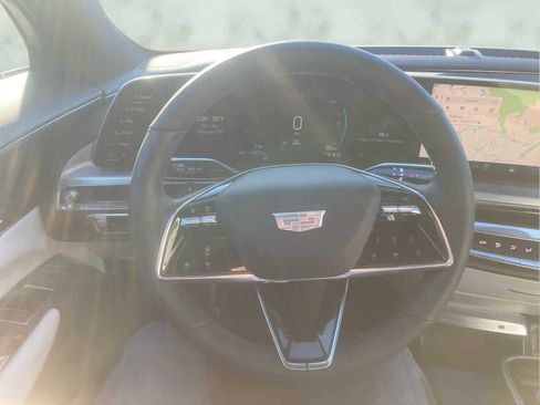 Certified 2024 Cadillac Lyriq Luxury image 34