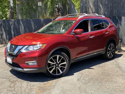 Used 2019 Nissan Rogue SL w/ Premium Package AWD/4WD image 1