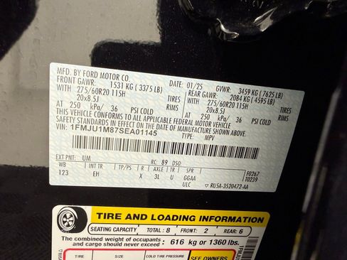 Used 2025 Ford Expedition Platinum AWD/4WD image 14