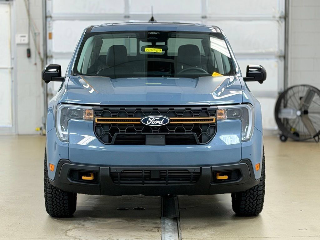 Used 2026 Ford Maverick Tremor AWD/4WD image 2