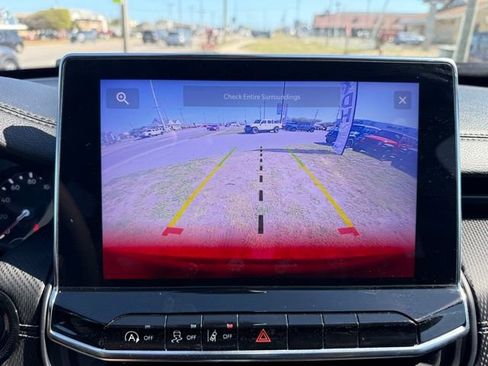 Used 2024 Jeep Compass Latitude w/ Altitude Special Edition image 25