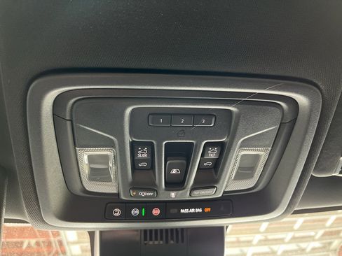 New 2026 Chevrolet Silverado 1500 High Country w/ Technology Package AWD/4WD image 27