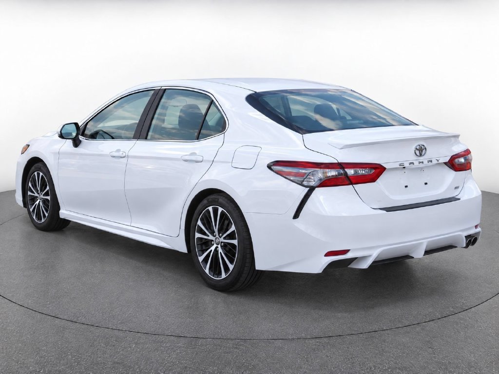 Used 2018 Toyota Camry SE w/ Convenience Package FWD image 5