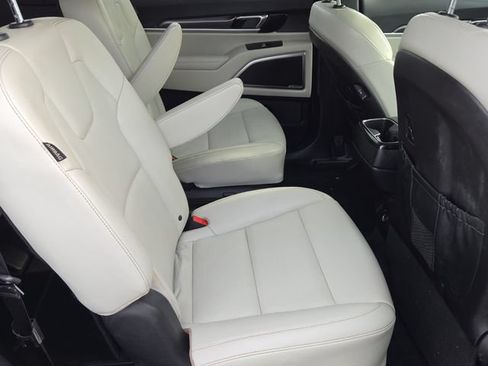 Used 2024 Kia Telluride S w/ S Sunroof Package AWD/4WD image 17